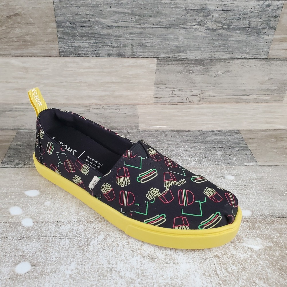 Toms Classic Womens Flat Shoes Sz 6.5 Black Late Night Food Print Canvas Loafers
